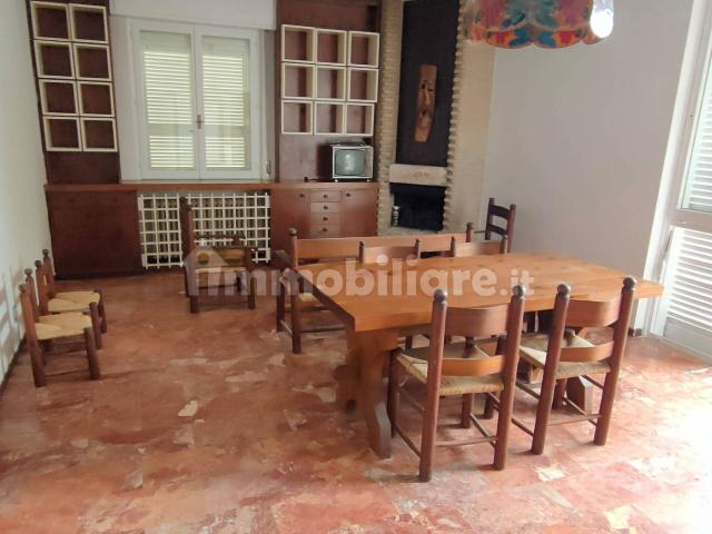 Villa Indipendente in affitto a Capaccio, Campania
