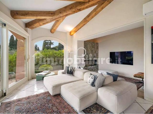 Villa Indipendente in affitto a Padenghe Sul Garda, Lombardia