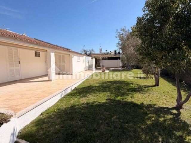 Villa Indipendente in affitto a Rosa Marina di Ostuni, Puglia