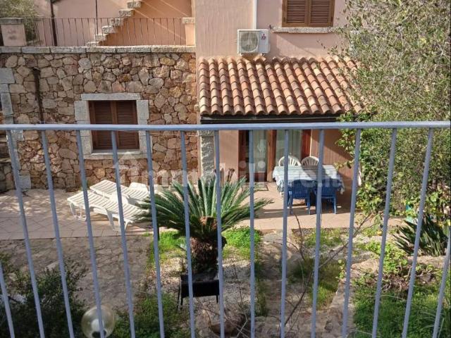 Villa Indipendente in affitto a Rosmarino, Carbonia