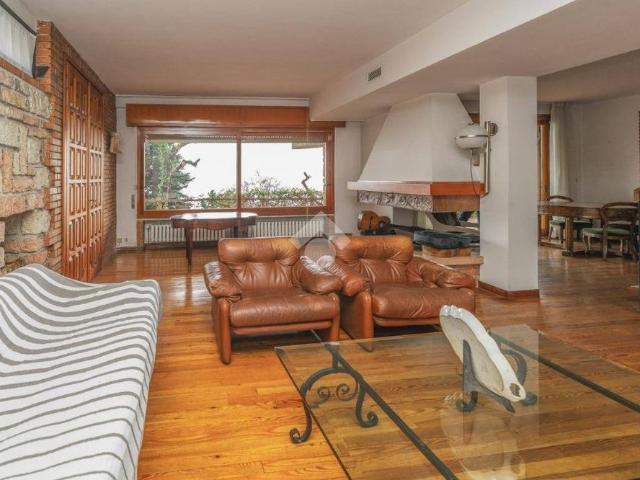 Villa Indipendente in affitto a Comunità Montana Parco Alto Garda bresciano, Toscolano Maderno