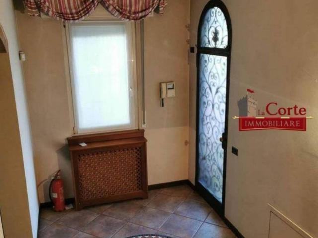 Villa Indipendente in affitto a Cassina Pertusella, Caronno Pertusella