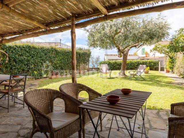 Villa Indipendente in affitto a Massa Lubrense, Campania