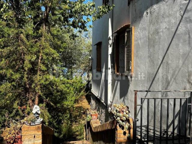 Villa Indipendente in affitto a Vico Equense, Campania