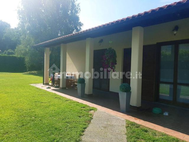 Villa Indipendente in affitto a Vergiate, Lombardia