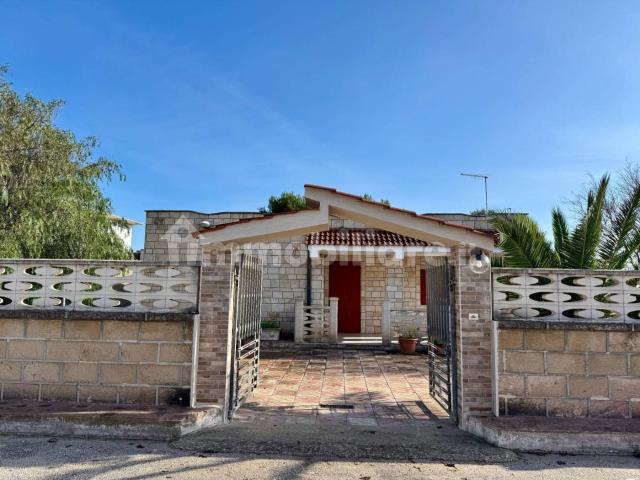 Villa Indipendente in affitto a Castelnuovo, Marche