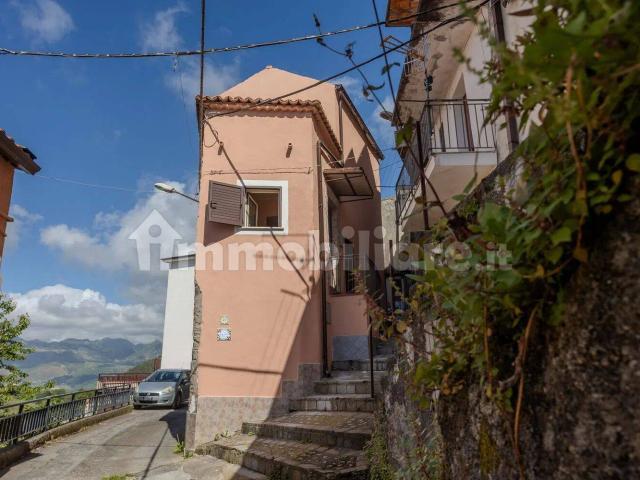 Villa Indipendente in affitto a Calabria, Cosenza