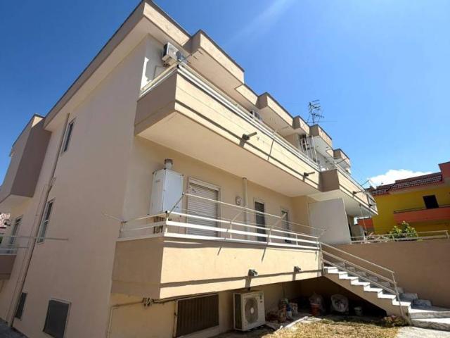 Villa Indipendente in affitto a Giugliano In Campania, Campania