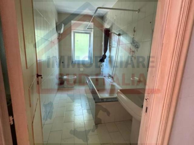 Villa Indipendente in affitto a Giugliano In Campania, Campania