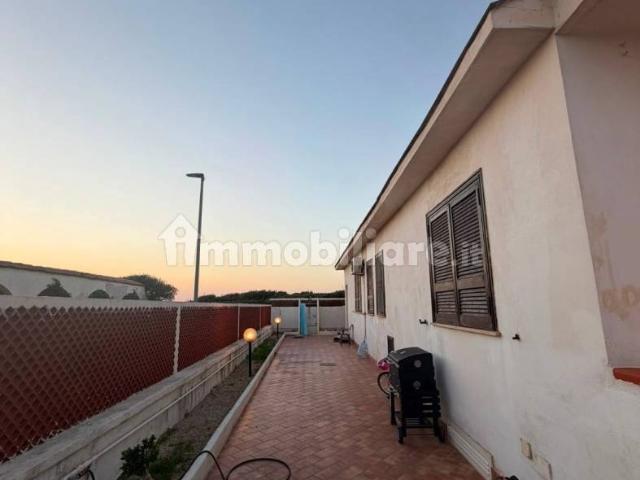 Villa Indipendente in affitto a Villaggio Seit, Castel Volturno