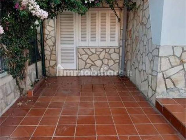 Villa Indipendente in affitto a Municipio 5, Puglia