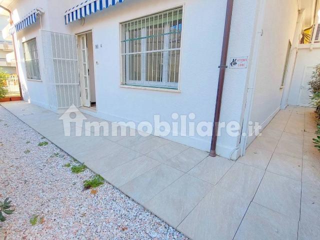 Villa Indipendente in affitto a Abissinia, Riccione