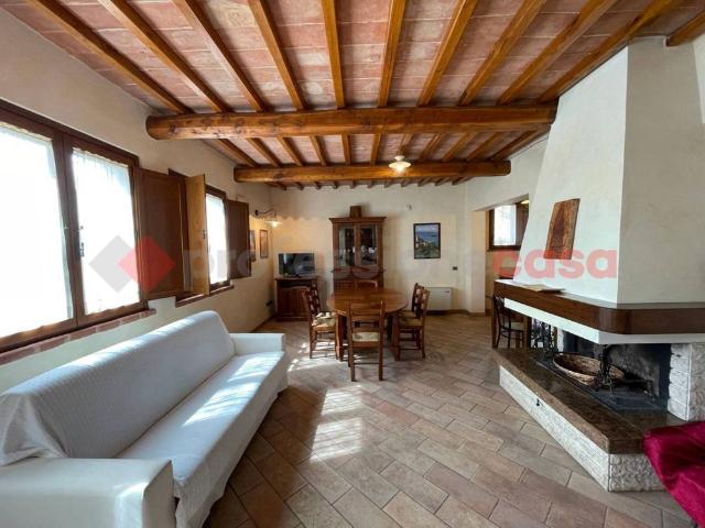 Villa Indipendente in affitto a Magione, Umbria