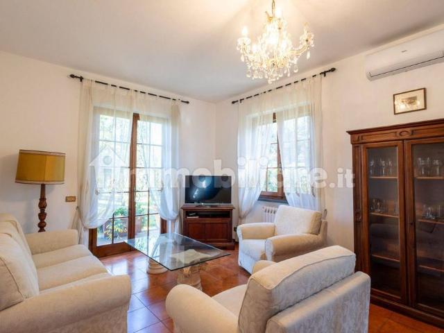 Villa Indipendente in affitto a Vittoria Apuana, Forte Dei Marmi