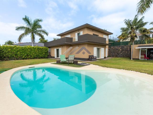 Casa en venta en Puerto De La Cruz, Canarias
