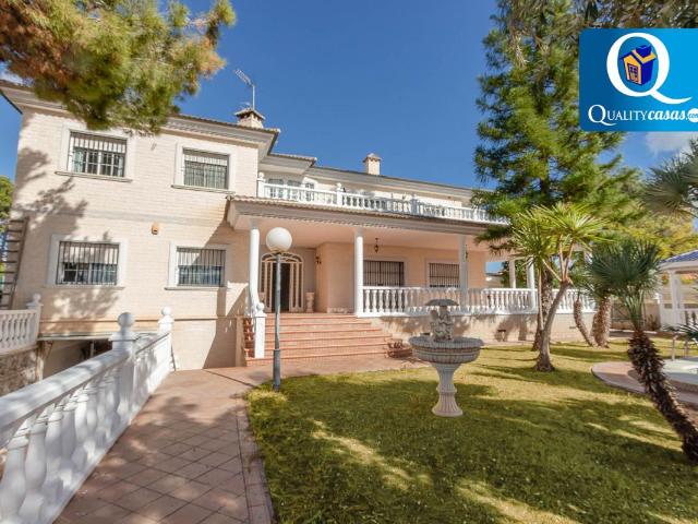 Villa en venta en San Vicente Del Raspeig, la Borinquen