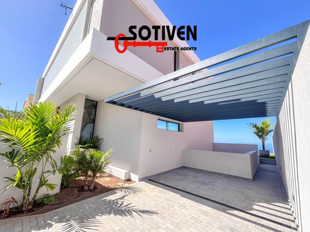 Chalet en venta en Los Olivos, Adeje
