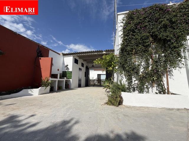 Chalet en venta en el Poblenou del Delta, Montsià