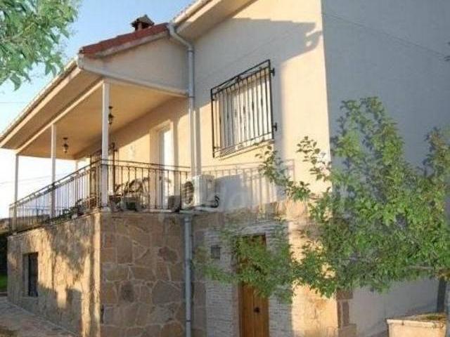 Casa en alquiler en Navalperal De Pinares, Castilla y León