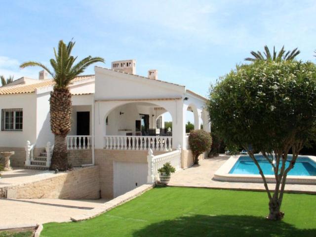 Chalet en alquiler en Villa Martín, el Baix Segura / La Vega Baja