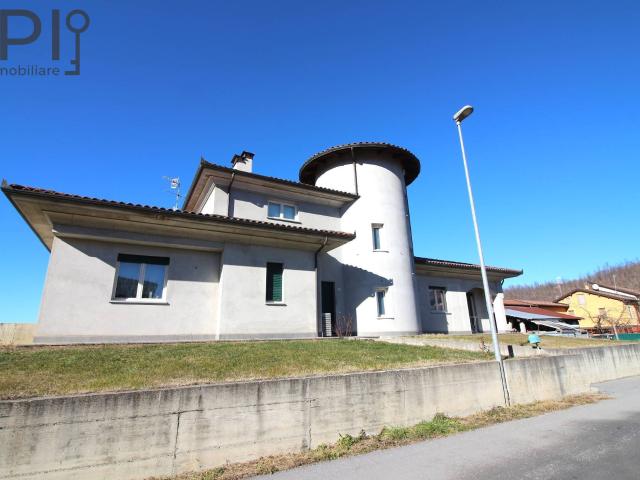 Villa Indipendente in vendita a Piemonte, Cuneo