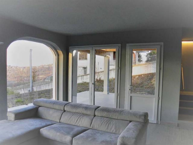 Villa Indipendente in vendita a Roccavignale