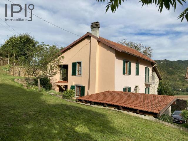 Villa Indipendente in vendita a Piemonte, Alessandria