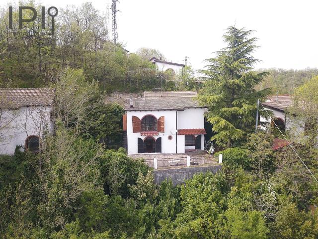 Villa Indipendente in vendita a Piemonte, Alessandria