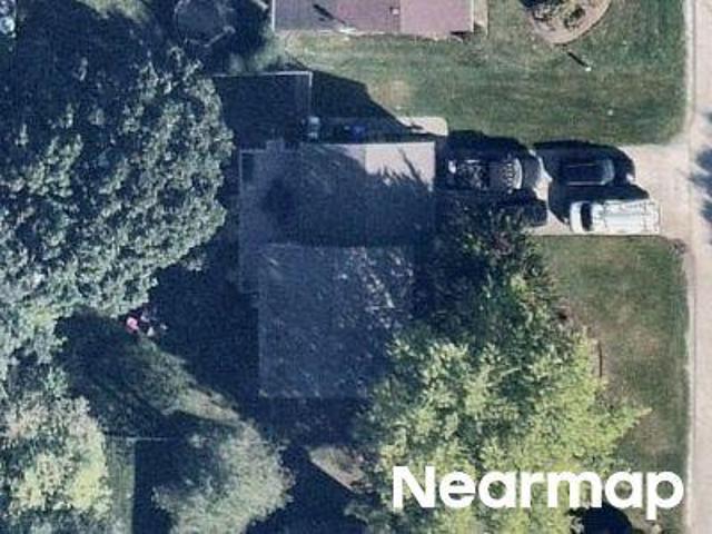 House for sale in Mchenry, Illinois