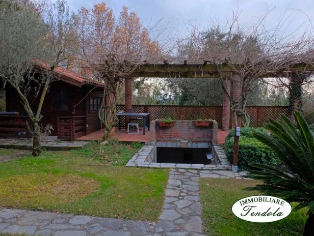 Villa Indipendente in vendita a Unione di comuni Montana Lunigiana, Fosdinovo
