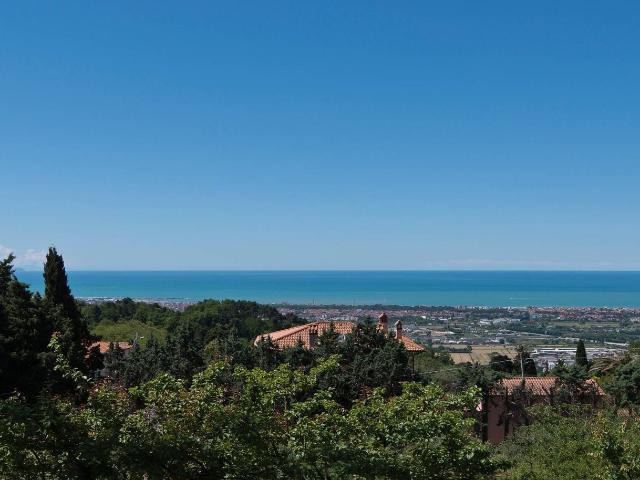 Villa Indipendente in vendita a Massarosa, Toscana