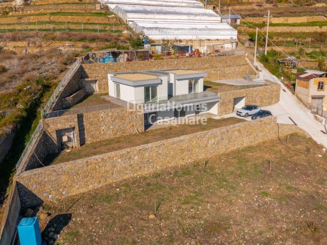 Villa Indipendente in vendita a Cavi, Santo Stefano Al Mare