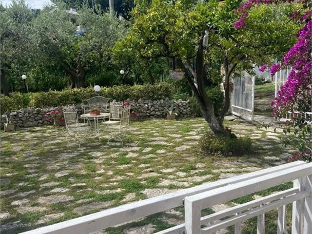 Villa Indipendente in vendita a San Vito Chietino, Abruzzo