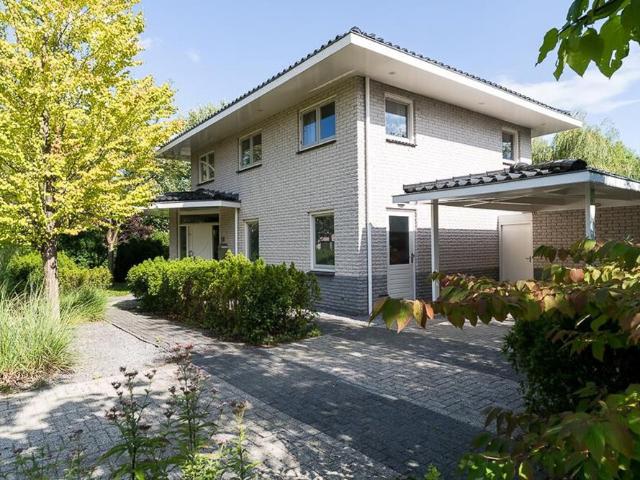 Eengezinswoning te huur in Almere-haven, Flevoland