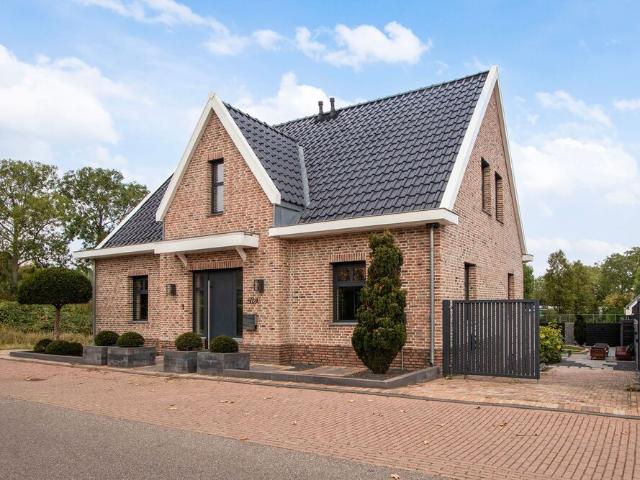 Eengezinswoning te huur in Barendrecht, Zuid Holland