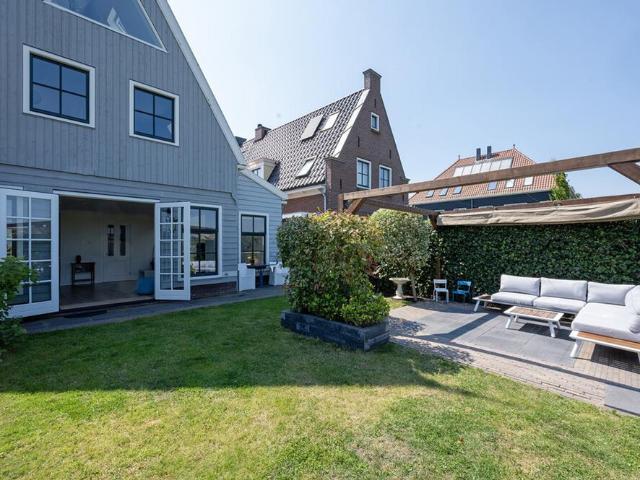Woning te huur in Broek In Waterland, Noord Holland