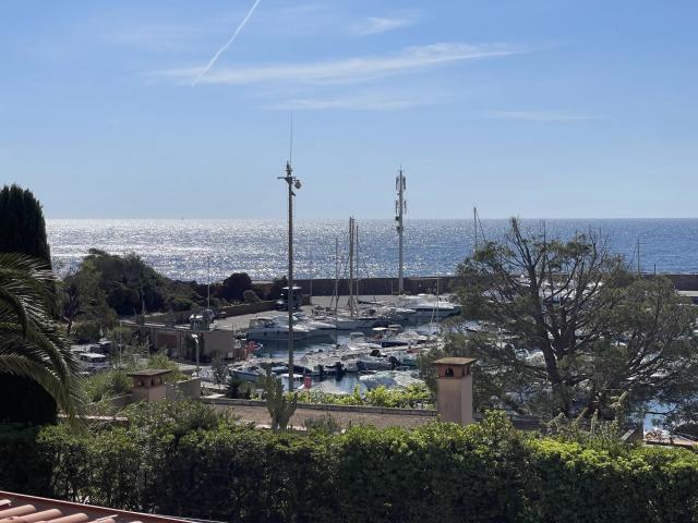 Villa vente à Arrondissement de Toulon, La Londe-les-maures