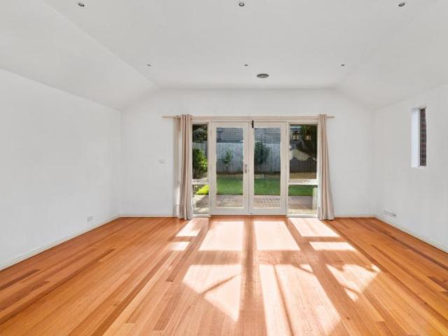 Villa for sale in Camerons Creek, Victoria