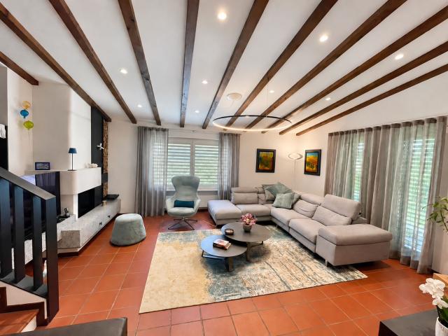 Einfamilienhaus kaufen in Barca, Collina d'Oro