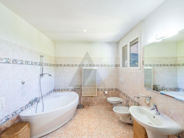 Einfamilienhaus kaufen in Collina d'Oro, Tessin