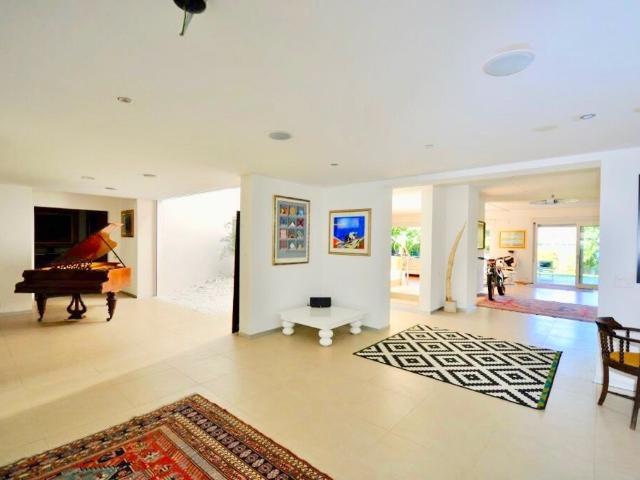 Einfamilienhaus kaufen in Bissone, Tessin