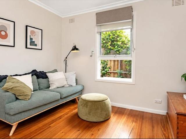 Granny Flat for rent in Carnegie, Melbourne