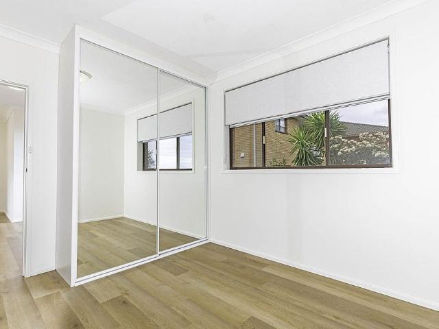House for rent in Wollongong West, New South Wales