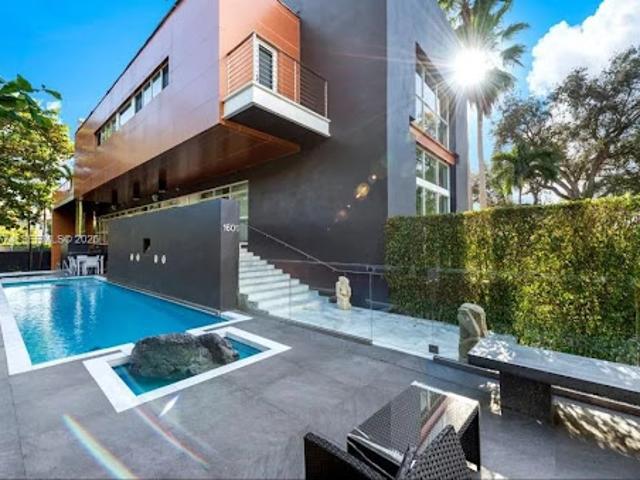Detached House for sale in Miami, Florida