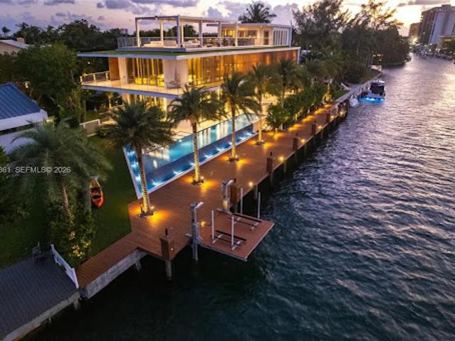 Detached House for sale in North Miami, Florida