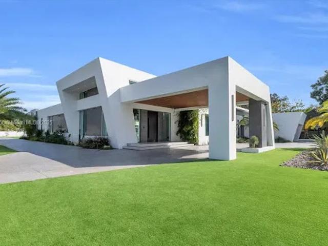 Detached House for sale in Miami, Florida