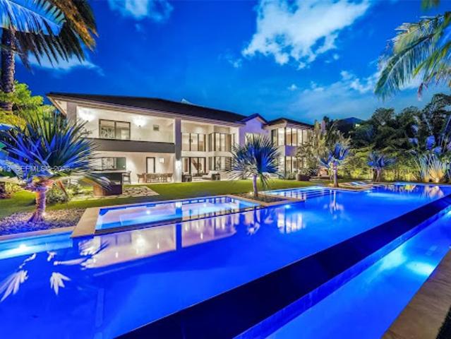 Detached House for sale in Hallandale, Florida