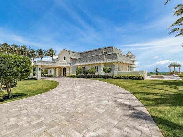 Detached House for sale in Hobe Sound, Martin County