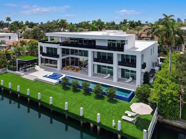Detached House for sale in Fort Lauderdale, Broward County