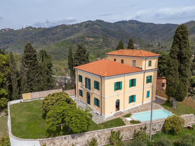 Villa Indipendente in vendita a Massarosa, Lucca